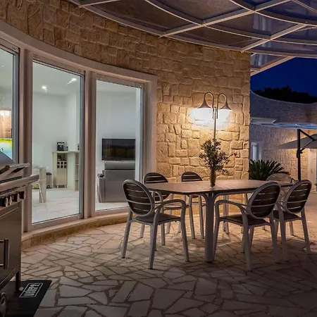 Feriatum Lissa Prázdninový dům Zadar