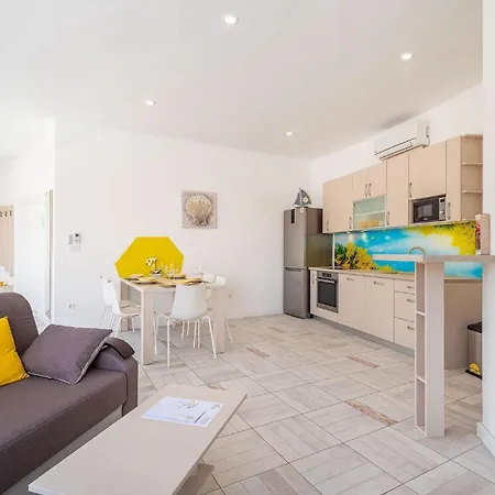 Feriatum Lissa Casa de Férias Zadar