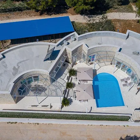 Holiday home Feriatum Lissa