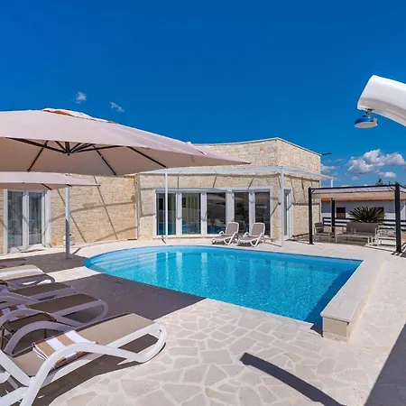 Feriatum Lissa Casa de Férias