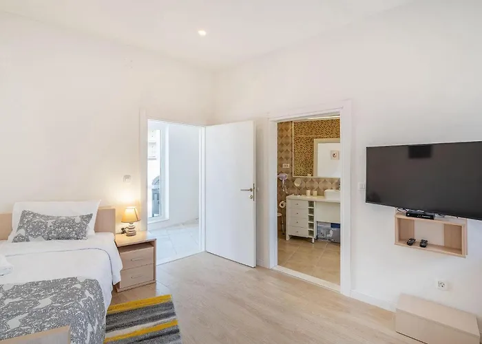 Nyaraló Feriatum Lissa *