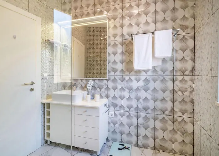 Nyaraló Feriatum Lissa Zára