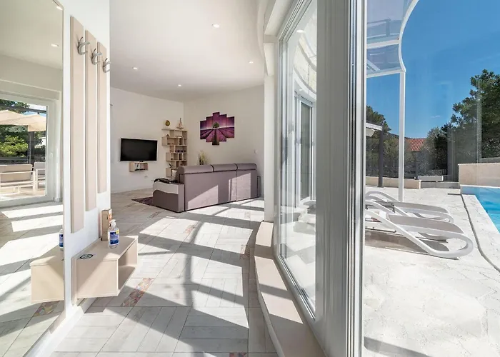 Feriatum Lissa Nyaraló Zára